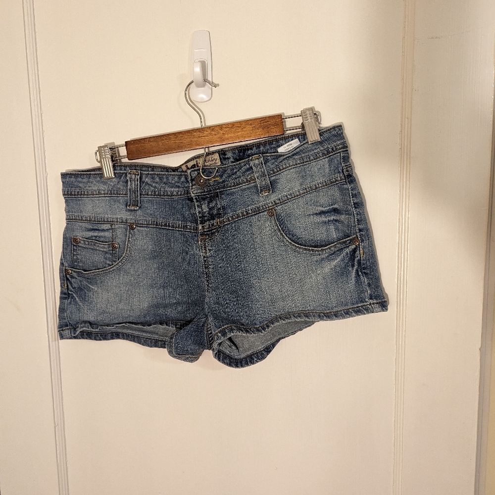 Vintage Ultra low-rise LEI denim shorts